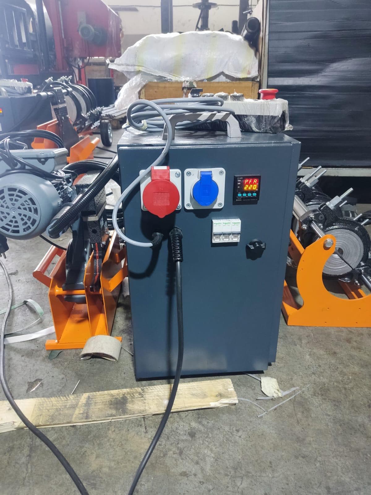 Portable hydraulic pipe cutting machine with abrasive disc Turkey Syria export